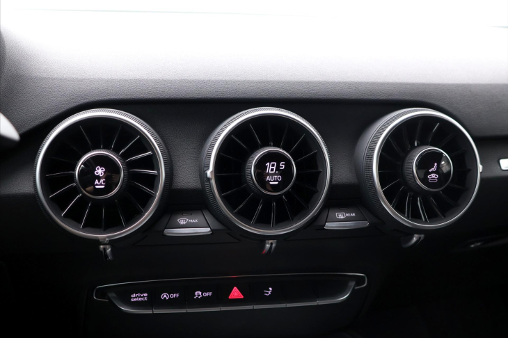 Audi TT 1,8 TFSI 132kW S-line 1.Maj
