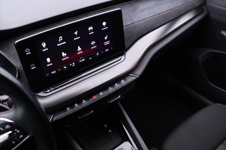 Škoda Octavia 1,4 TSI iV RS 110kW DSG LED