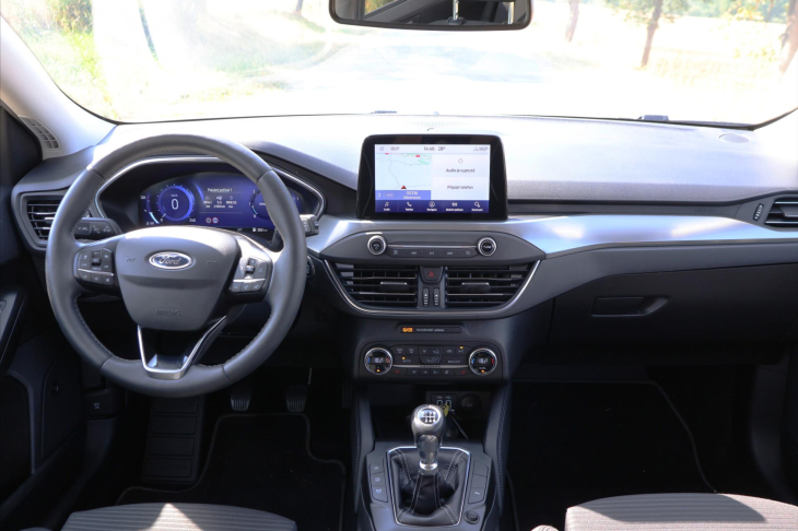 Ford Focus 1,5 Titanium X CZ 1.Maj. DPH