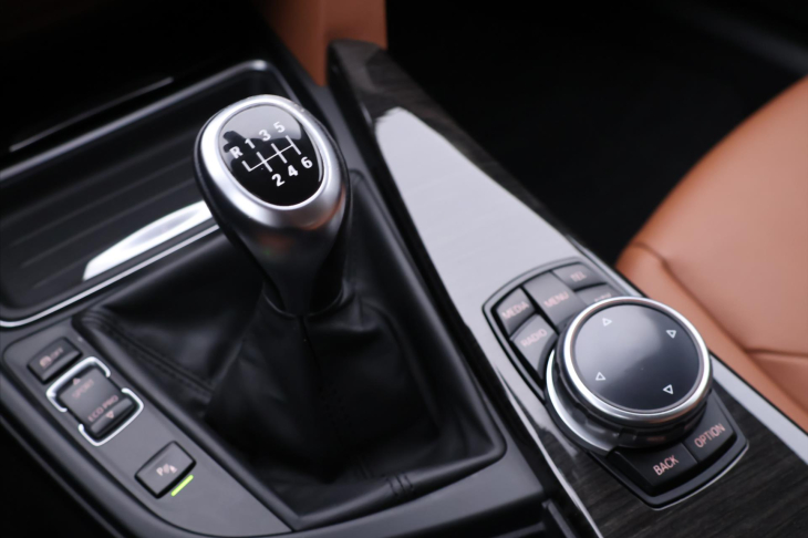 BMW Řada 4 2,0 420d 135kW Luxury Xenon