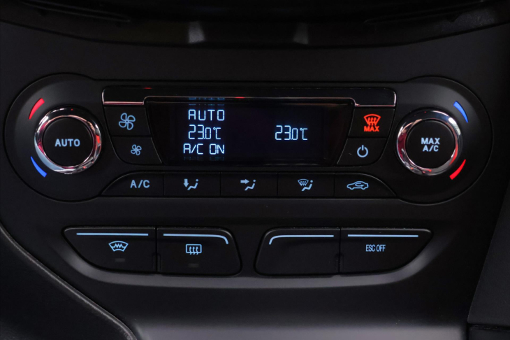 Ford Focus 2,0 EB 184kW ST Xenon Kůže