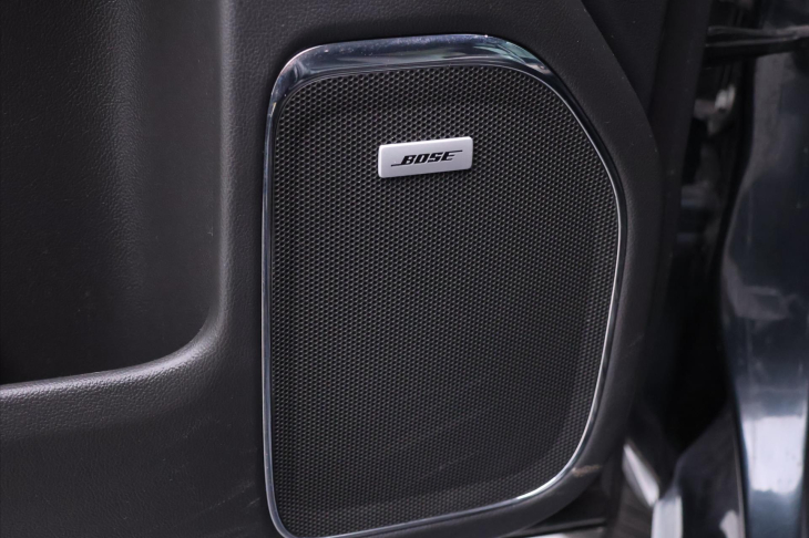 GMC Sierra 5,3 V8 265kW Aut. Kůže