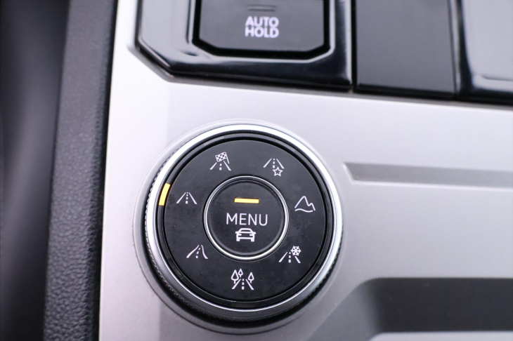 Volkswagen Touareg 3,0 TDI 210kW R-Line Tiptronic CZ DPH