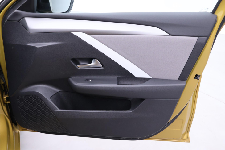 Opel Astra 1,2 Turbo 81kW Edition CZ