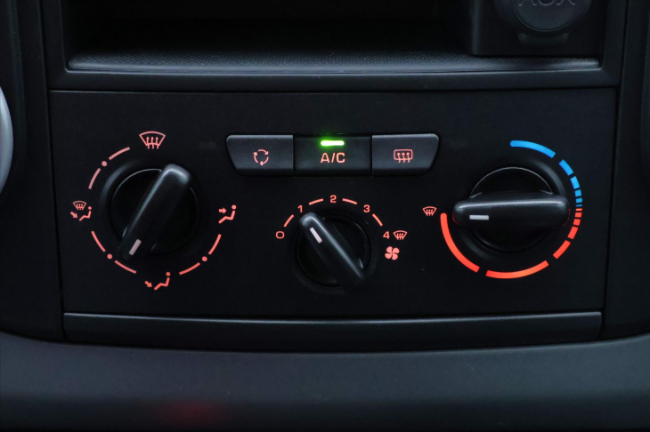 Citroën Berlingo 1,6 VTI 88KW Feel Klima CZ