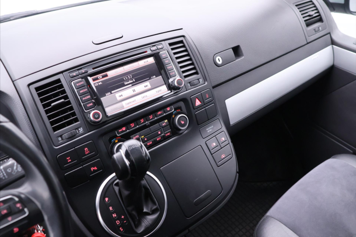 Volkswagen Multivan 2,0 TDI DSG 4M CZ Highline