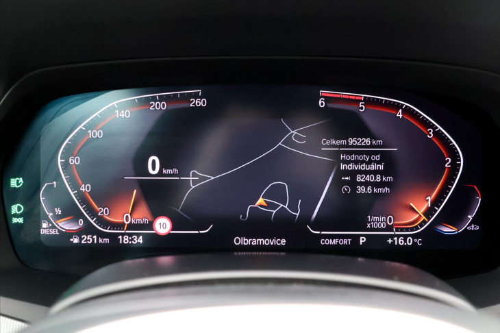 BMW X5 3,0 30d 195kW M-sport CZ DPH