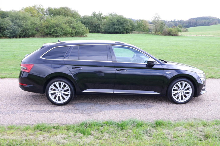 Škoda Superb 2,0 TDI DSG L&K DPH CZ