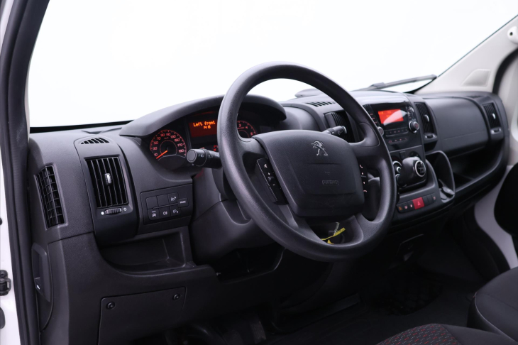 Peugeot Boxer 2,2 HDI 103 kW L2H2 6-Míst DPH