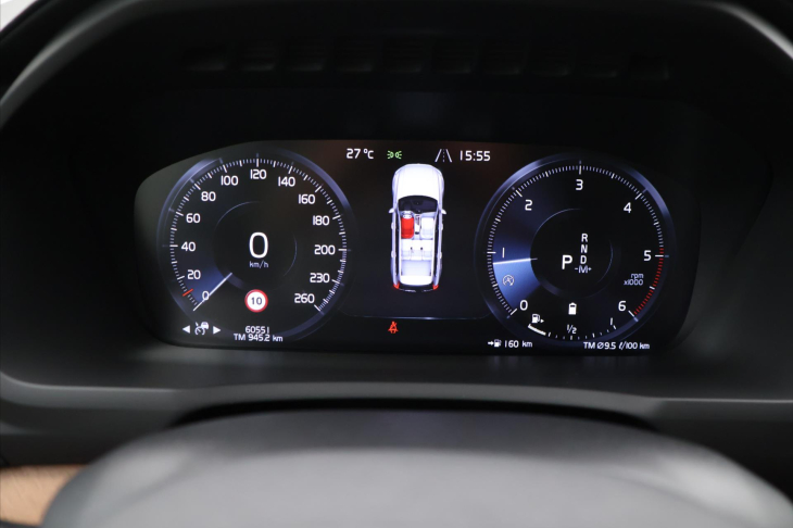 Volvo XC90 2,0 B5 173kW AWD LED CZ Kuže