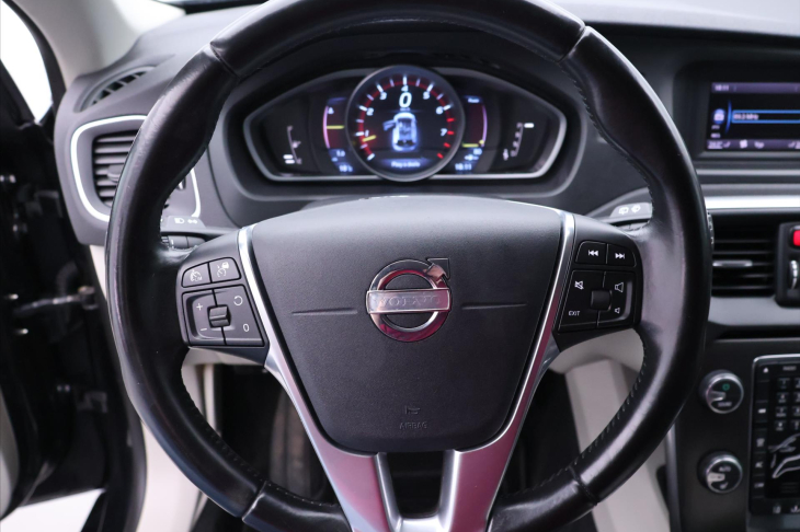 Volvo V40 2,5 T5 187kW Aut. Summum