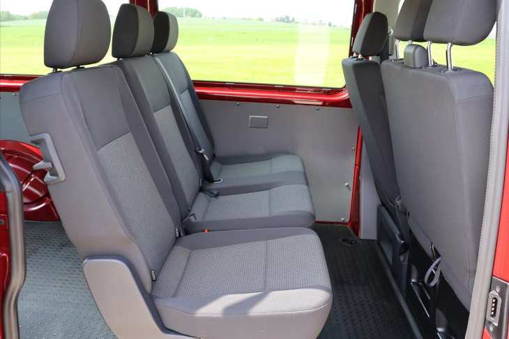 Volkswagen Transporter 2,0 TDI Long 6-Míst CZ DPH