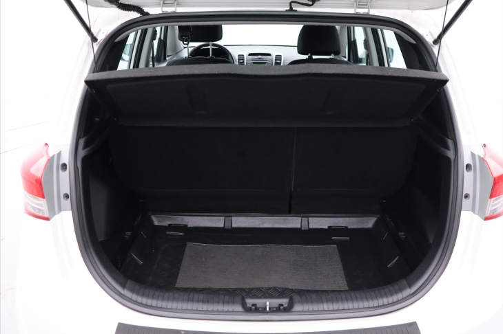 Hyundai ix20 1,4 i 66kW Trikolor Klima CZ