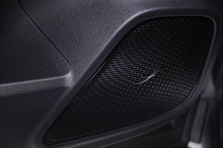 Mercedes-Benz GLA 2,0 220d 140kW 4Matic CZ LED