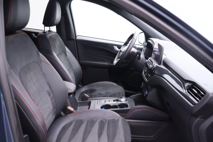 Ford Kuga 2,5 DT 112kW Hybrid CZ LED 4X4