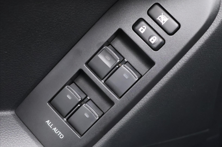 Toyota Land Cruiser 2,8 D-4D 150KW CZ 1.MAJ 4X4
