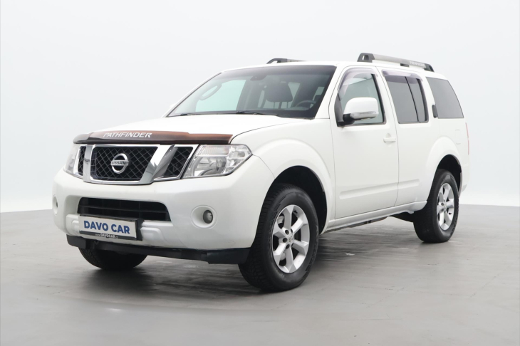 Nissan Pathfinder 2,5 dCi 140kW 4x4 7-Míst Tažné