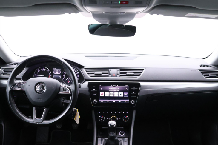 Škoda Superb 2,0 TDI 110kW Style Combi DPH