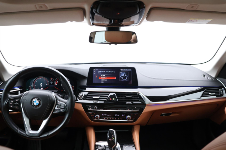 BMW Řada 5 2,0 530i xDrive Luxury Line