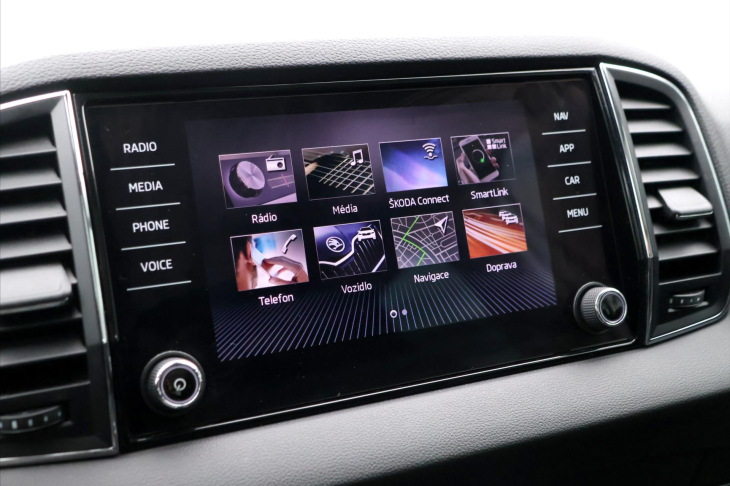 Škoda Karoq 1,6 TDI DSG Style Sport Navi