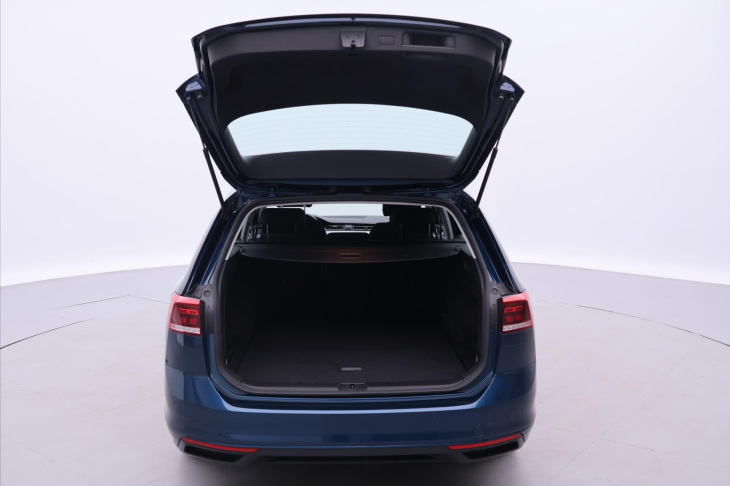 Volkswagen Passat 1,5 TSI 110kW Business DSG DPH CZ