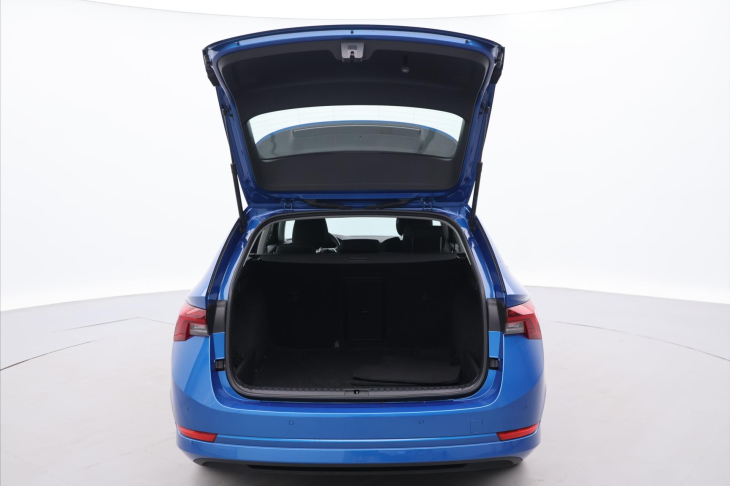 Škoda Octavia 1,5 TSI 110kW DSG CZ Style DPH