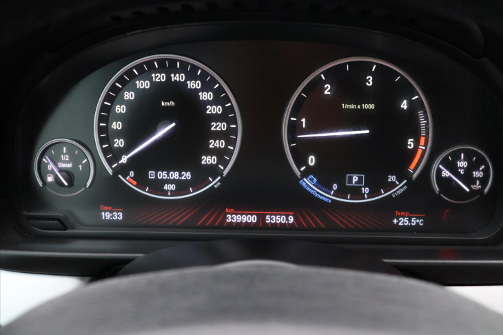 BMW Řada 5 3,0 530d x Drive Tažné Klima