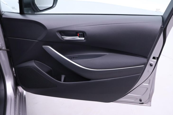 Toyota Corolla 1,6 i 97 kW CZ 45'521 Km