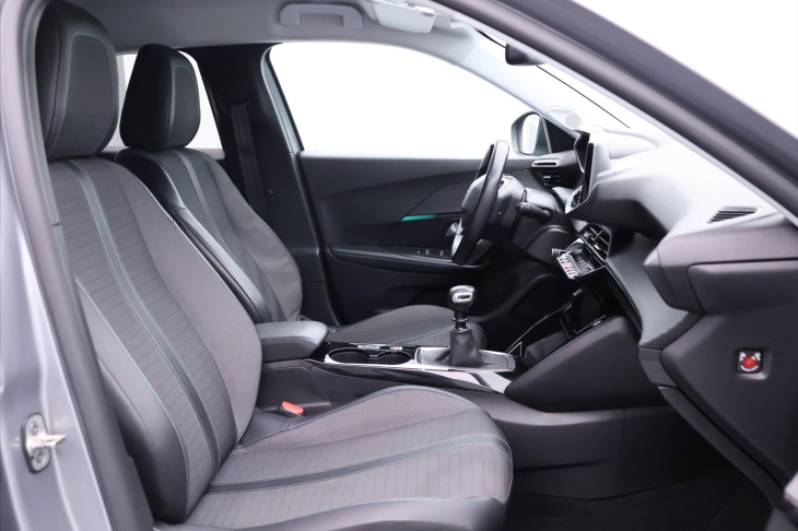 Peugeot 2008 1,2 PT Allure LED 1.Maj DPH