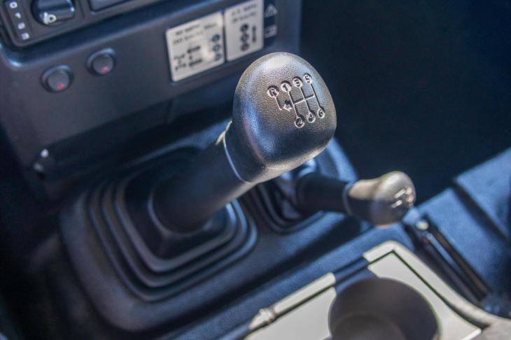 Land Rover Defender 2,2 TD Crew Cab Nový motor