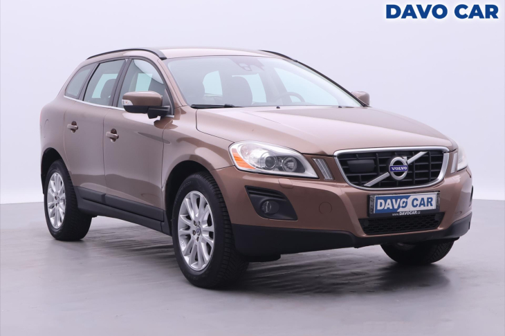 Volvo XC60 2,4 D 120kW Momentum