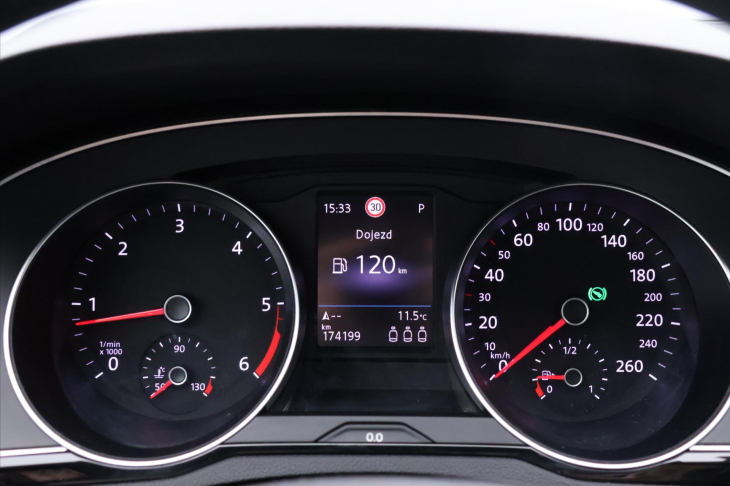 Volkswagen Passat 2,0 TDI 140kW DSG Business LED