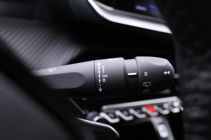 Peugeot 208 1,2 Pure Tech 74 kW Allure