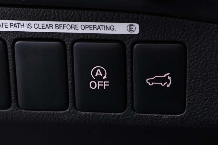 Mitsubishi Outlander 2,0 Mivec Intense CVT 4WD