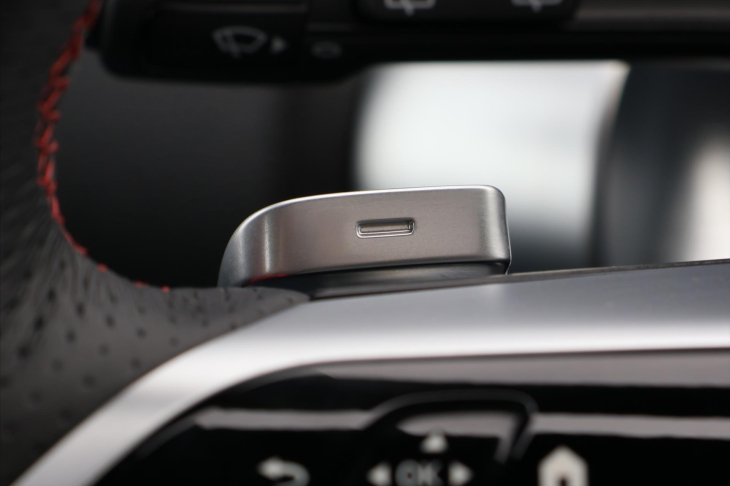 Mercedes-Benz GLB 2,0 220 4MATIC AMG Premium Plus