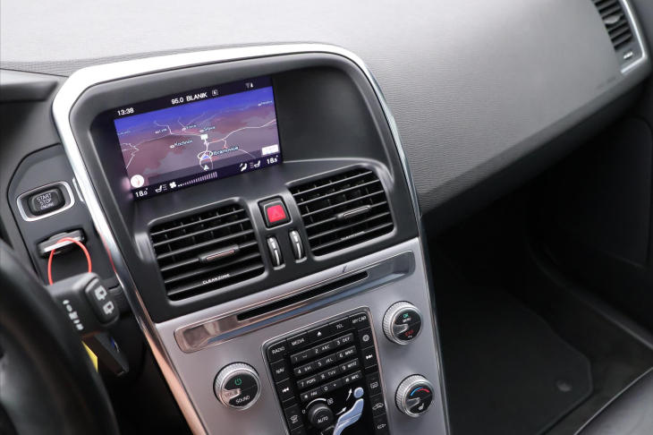 Volvo XC60 2,0 D4 140kW Aut. Summum