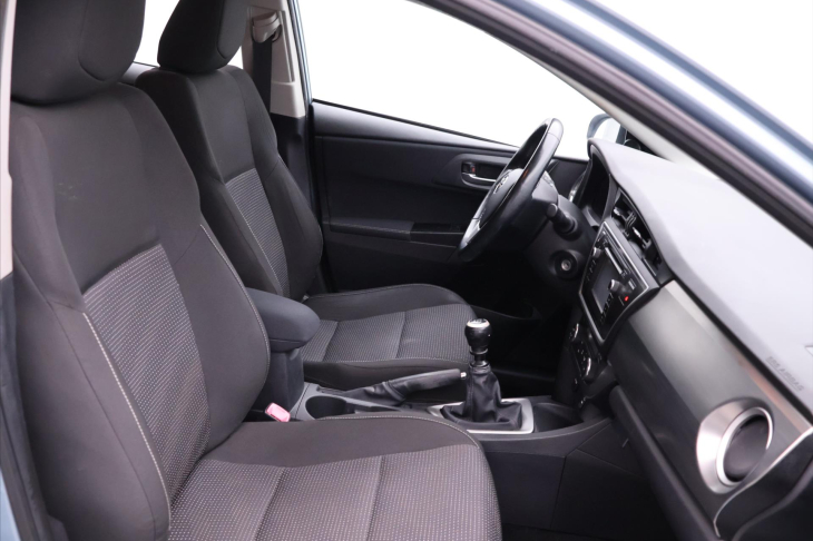 Toyota Auris 1,3 Dual VVT-i 73kW Klima CZ