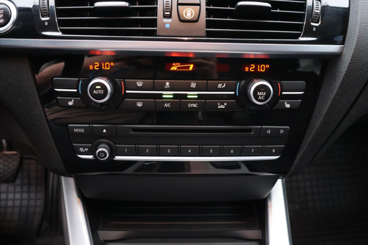 BMW X4 2,0 20d xDrive 140kW CZ Kůže