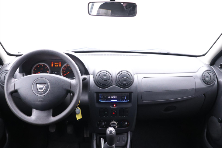 Dacia Duster 1,6 16V 77kW Serv.kn. Tažné