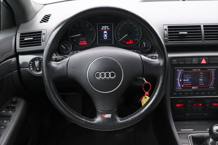 Audi S4 4,2 V8 253kW Quattro Recaro