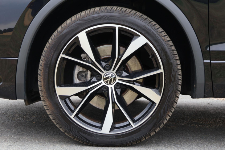 Volkswagen Tiguan Allspace 2,0 TSI 4x4 DSG R-Line 7-Míst