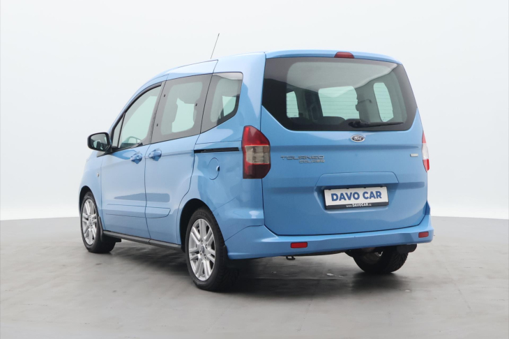 Ford Tourneo Courier 1,0 EB 74kW CZ  Titanium 1.Maj
