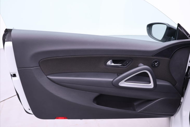 Volkswagen Scirocco 2,0 TDI 110kW DSG R-Line Xenon