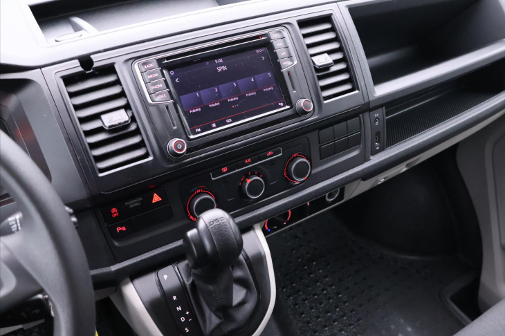 Volkswagen Transporter 2,0 TDI 110kW DSG L2 9míst DPH