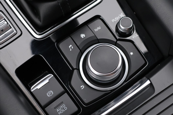 Mazda 6 2,5 Skyactiv-G 143kW Revolution TOP