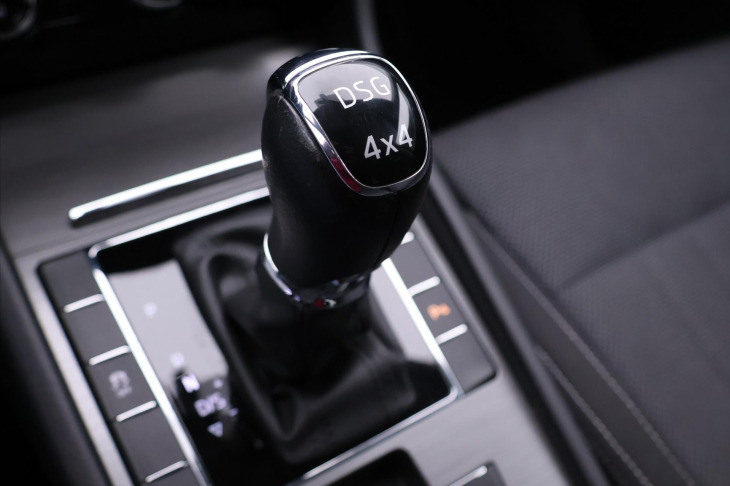 Škoda Superb 2,0 TDI 147kW Style 4x4 DSG CZ DPH