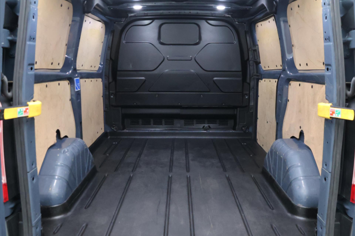 Ford Transit Custom 2,0 TDCI 77kW Klima 1.Maj DPH
