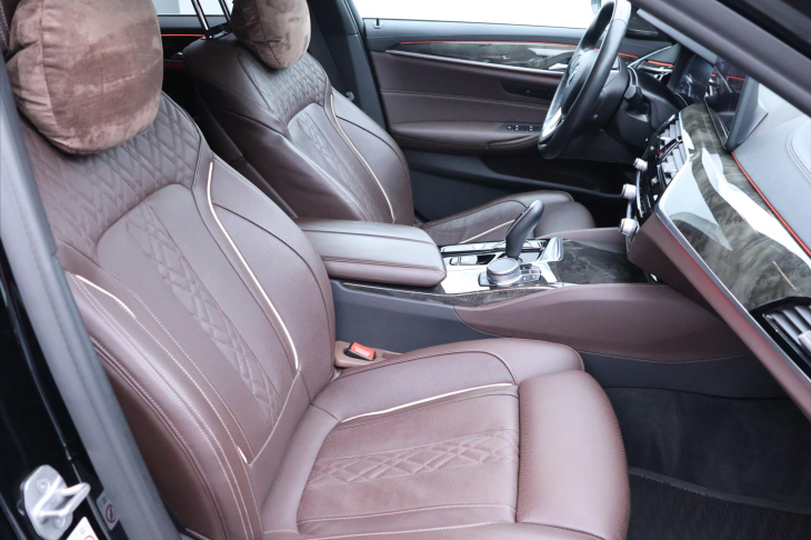 BMW Řada 5 3,0 540d 250kW xDrive Laser DPH