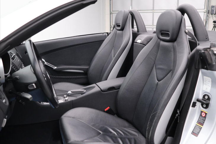 Mercedes-Benz SLK 3.5 350 V6 200kW Serv.kniha