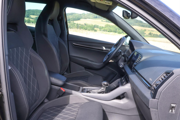 Škoda Karoq 2,0 TSI DSG 4x4 Sportline DPH